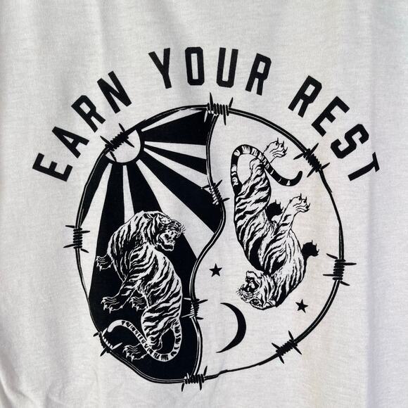 Tigers Yin Yang Tank Top Women's Sz XS Weightlifting Gym Workout Japan Tao Fit - Picture 2 of 5